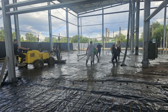 Фермеркое хозяйство, Солигорский р-н. Этап 1 производства промышленного пола