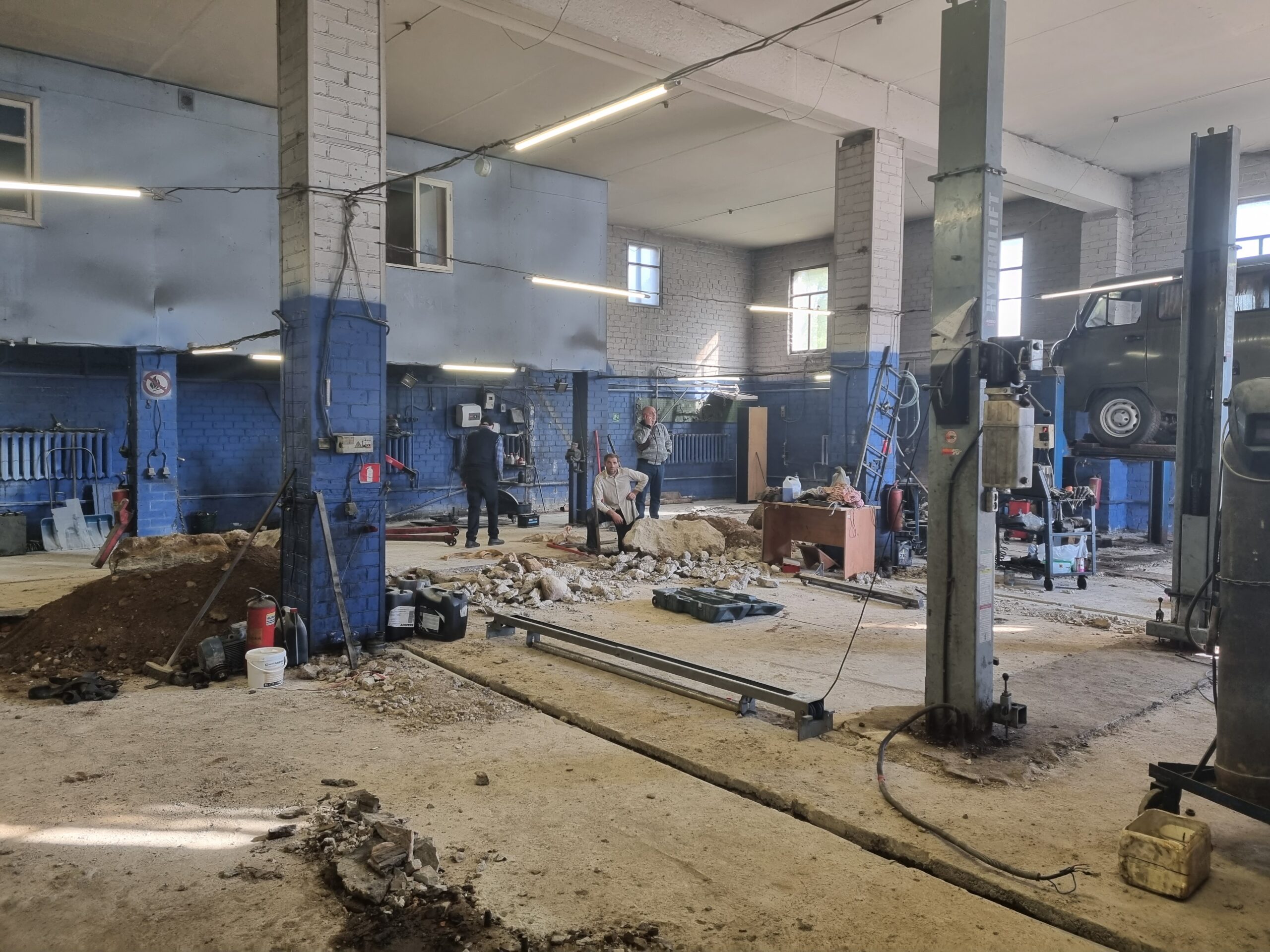 СТО . Этап 1 производства промышленного пола